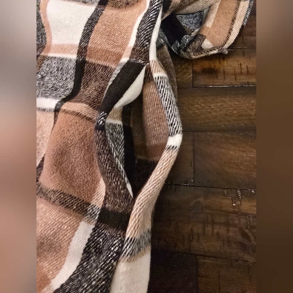 Plaid Sacket Duster Beige, Black & Cream Brushed Flannel Large NWOT - Picture 8 of 8